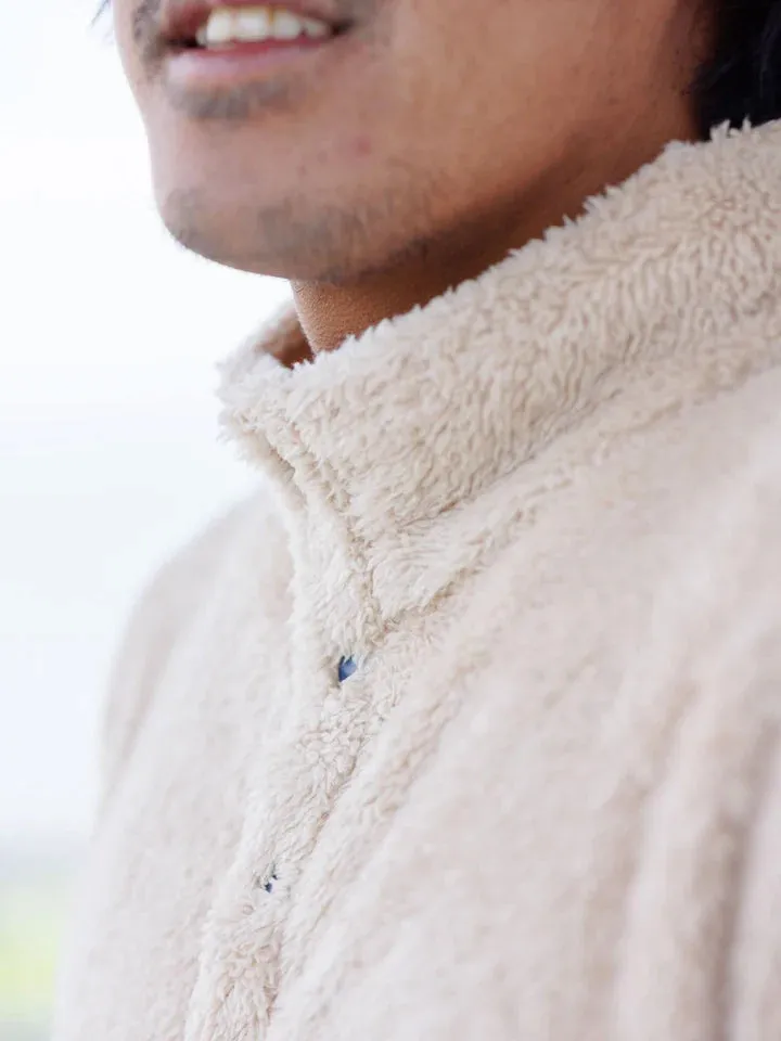 Shaggy Pullover in Natural