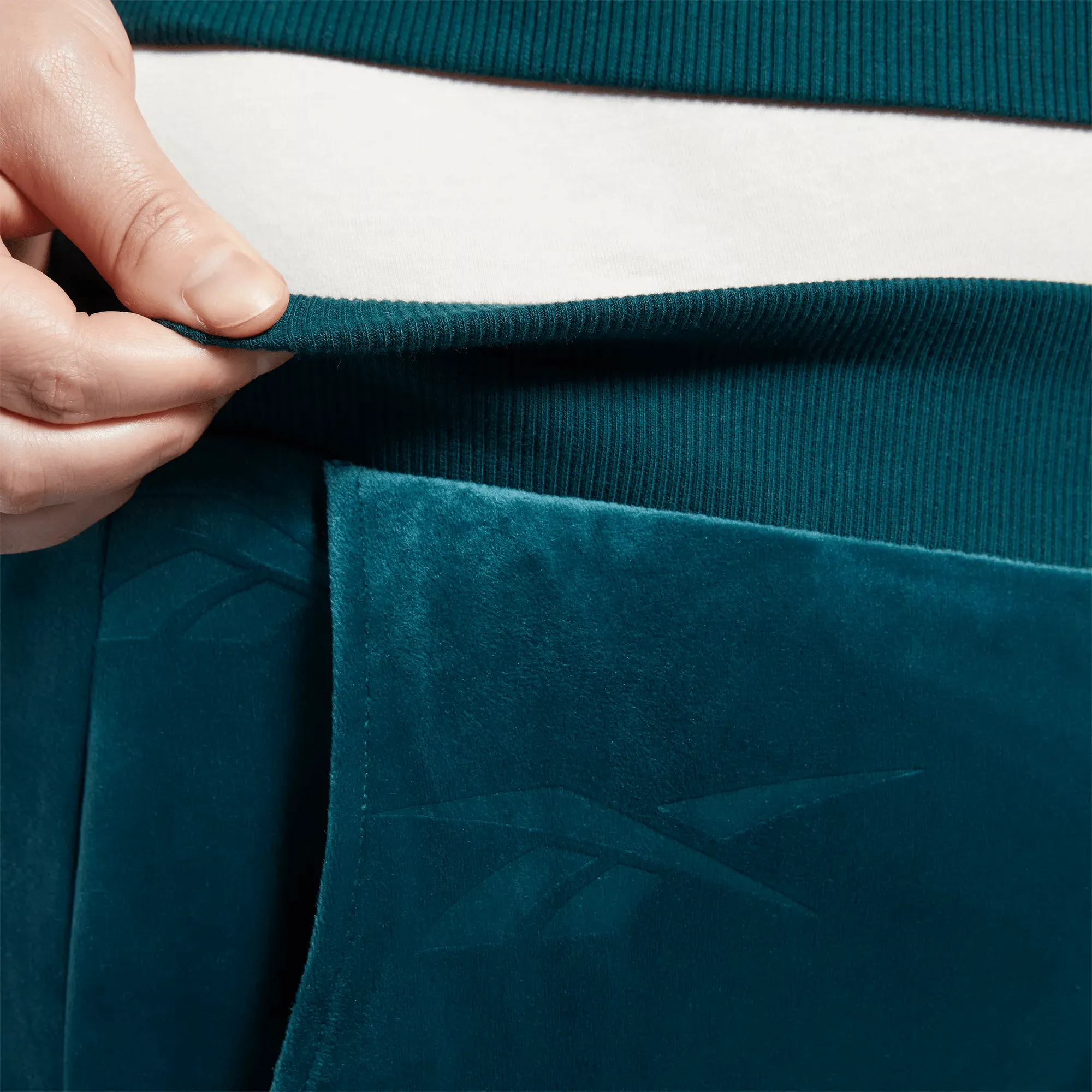 Women's Classics Energy Q4 Velour Pants (Plus Size)