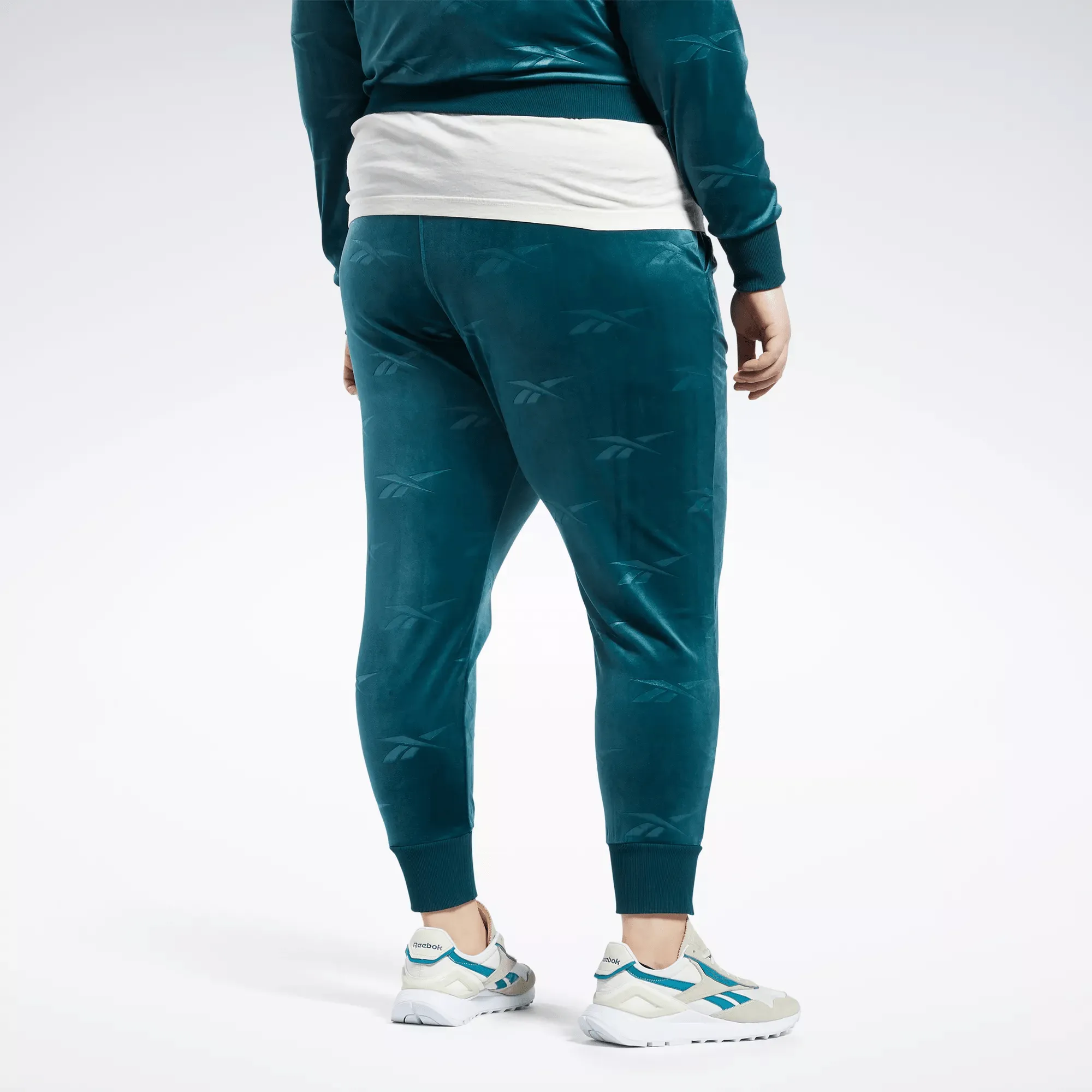 Women's Classics Energy Q4 Velour Pants (Plus Size)